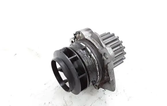 Volkswagen PASSAT B7 Water pump 03L121031B