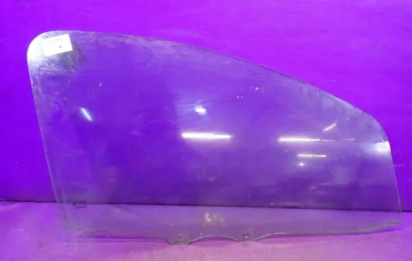 Citroen C1 Front door window glass four-door