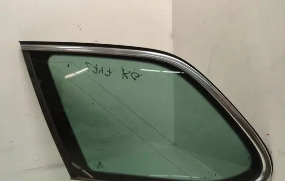 Volkswagen Golf V Rear side window 1K9845297AD