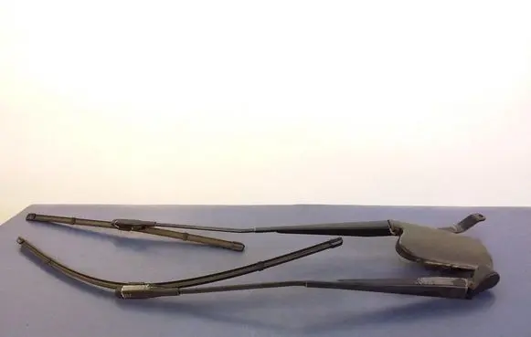 Mercedes-Benz R W251 Front wiper blade arm A2518200840