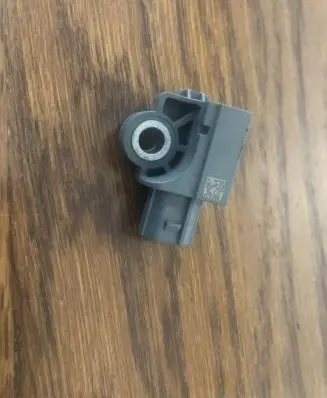 Passenger airbag on/off switch
