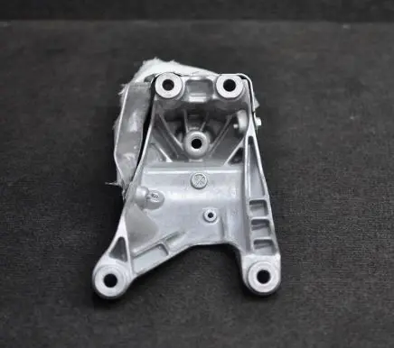 Audi A6 S6 C7 4G Engine mounting bracket 4G0199308AA