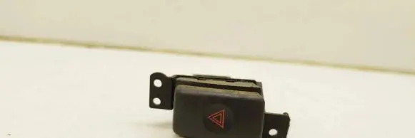 Subaru Legacy Hazard light switch