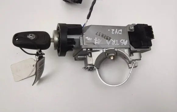 Opel Astra K Ignition lock 39079951