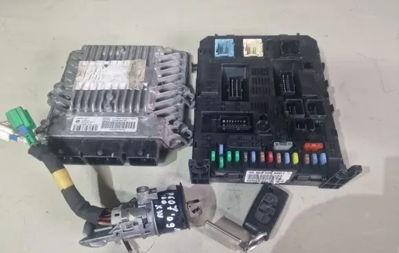 Peugeot 607 Engine ECU kit and lock set 9663964180 5WS40575AT 966405888001