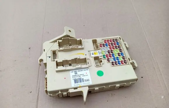 Hyundai i30 Relay mounting block 91955A5040