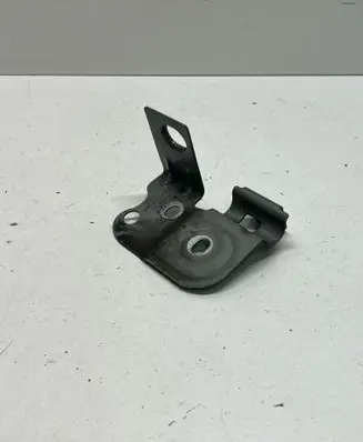 Audi SQ7 Fender mounting bracket 4M0821168A DX53DZ
