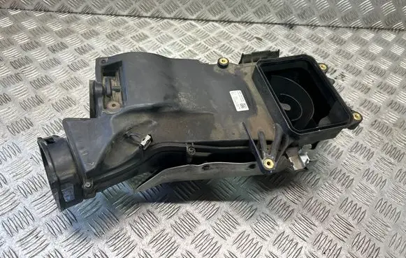 Mercedes-Benz C W205 Air filter box A6510900600