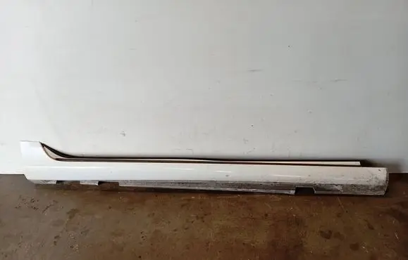 Volvo V60 Sill 31333005