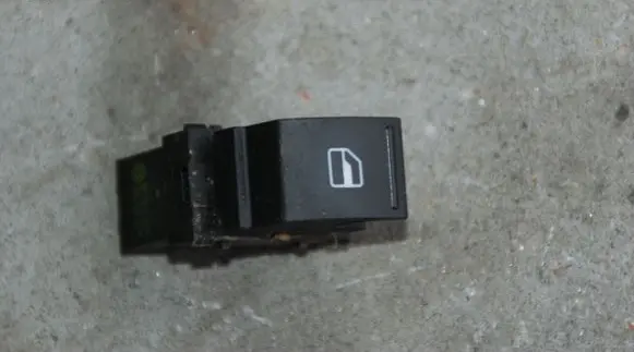 Volkswagen Tiguan Tailgate/trunk/boot open switch 7L6359855B