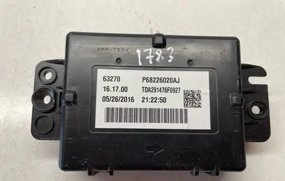 Chrysler Pacifica Air conditioner control unit module P68226020AJ 68226020AJ
