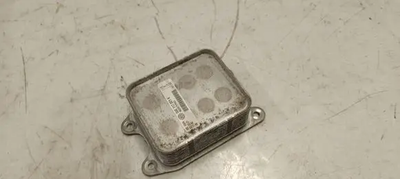 Engine oil radiator