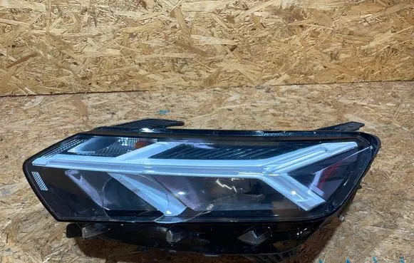 Dacia Sandero III Headlight/headlamp 260601750R S2510B029-M