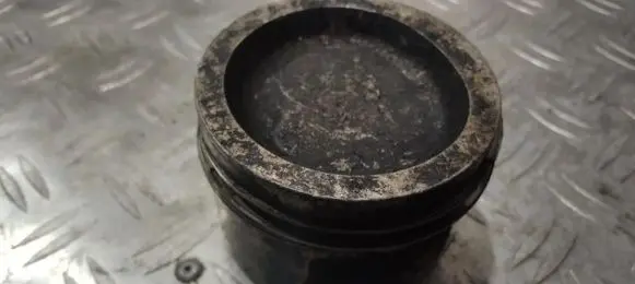 Renault Laguna I Piston 