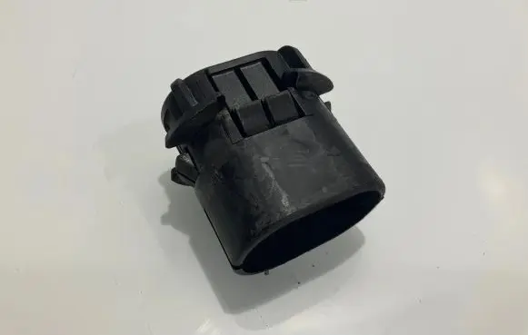 Mercedes-Benz ML W164 Radiator mount bracket A2515040214 C6141 2515040214