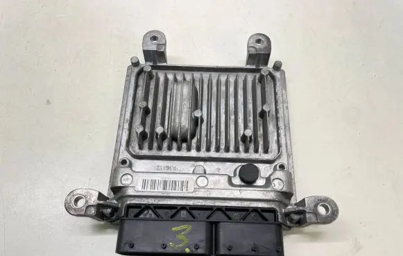 Mercedes-Benz E W212 Engine control unit/module A6519007500 A0064461540