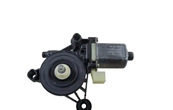 Skoda Kodiaq Front door window regulator motor 5Q0959801B