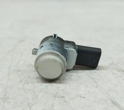 Mercedes-Benz E C207 W207 Parking PDC sensor 2125420018 A2125420018