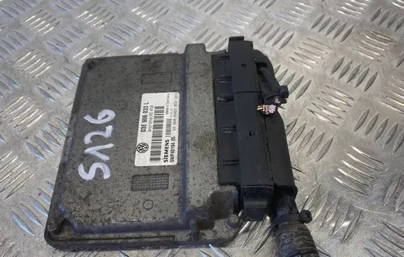 Volkswagen Polo V 6R Engine control unit/module 03E906033L 5WP4019405