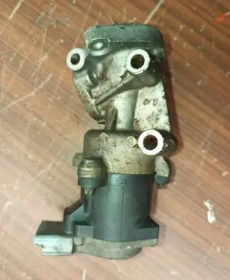 Peugeot 407 EGR valve 4r8q90475bc 4r8090475bc