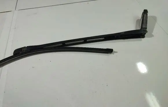 Audi A8 S8 D3 4E Front wiper blade arm 