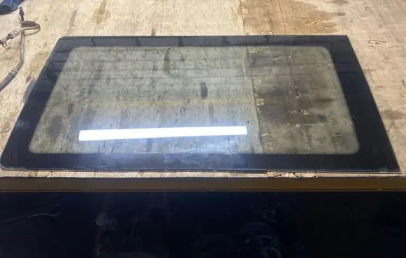Volkswagen Transporter - Caravelle T5 Side middle window/glass DOT939M403AS3 43R00398