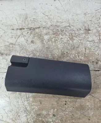 Mercedes-Benz E W210 Glove box