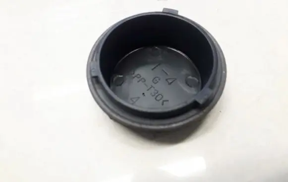 KIA Carnival Headlight/headlamp dust cover