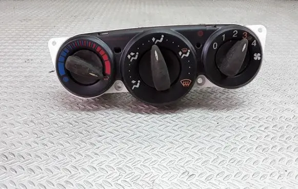 Ford Focus Climate control unit 98AB18C419