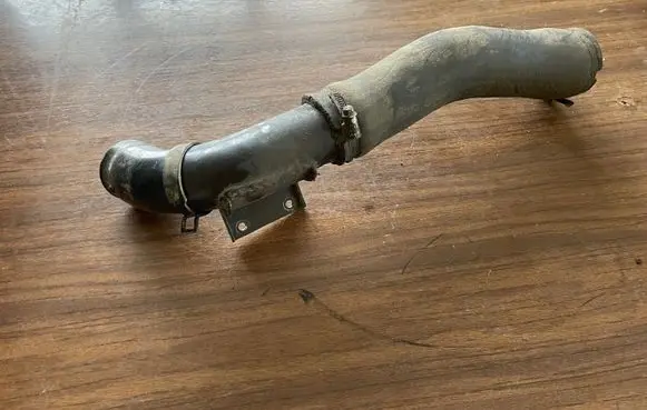 KIA Sorento Air intake hose/pipe