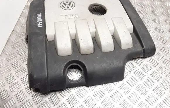 Volkswagen Touran I Engine cover (trim) 03G103925BG