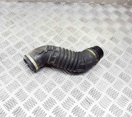 Maserati Quattroporte Air intake hose/pipe 670003847