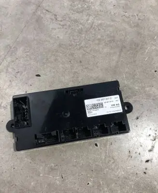 Volkswagen ID.7 Climate control unit 1EE907007C 1EE907007B