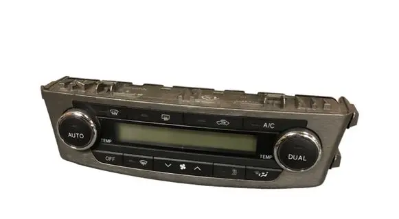 Toyota Avensis T270 Climate control unit 5590005450 0768J