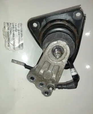 KIA Ceed Engine mount bracket