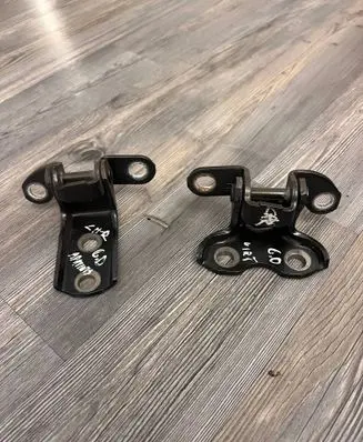 Toyota C-HR I Rear door hinge set 