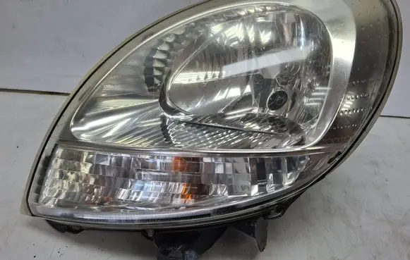 Renault Kangoo I Headlight/headlamp S27647995 8200589032