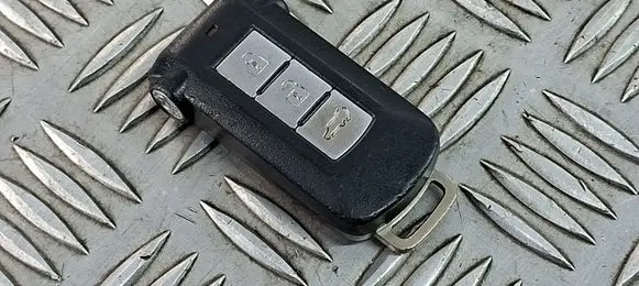 Mitsubishi Outlander Ignition key/card 