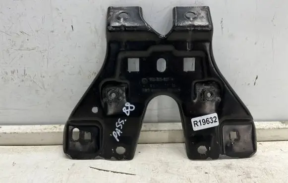 Volkswagen PASSAT B8 Radiator support slam panel bracket 3g0805567a