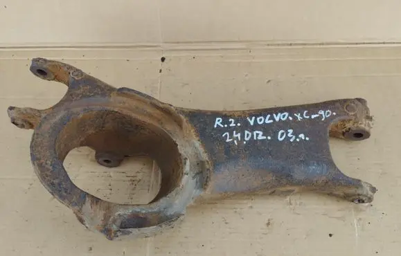 Volvo XC90 Rear upper control arm/wishbone 8666346
