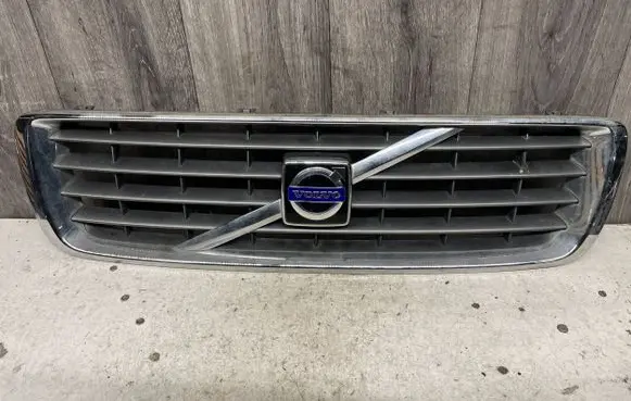 Volvo S80 Front bumper upper radiator grill 30655102 30764070
