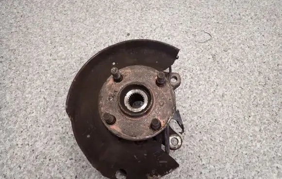 Toyota Yaris Front wheel hub spindle knuckle 