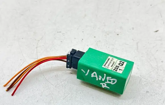 Mercedes-Benz Vaneo W414 Voltage converter inverter A4145410058