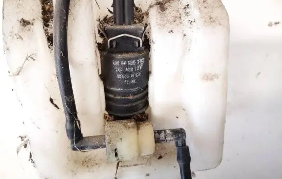 Opel Meriva A Windscreen/windshield washer pump 90585762
