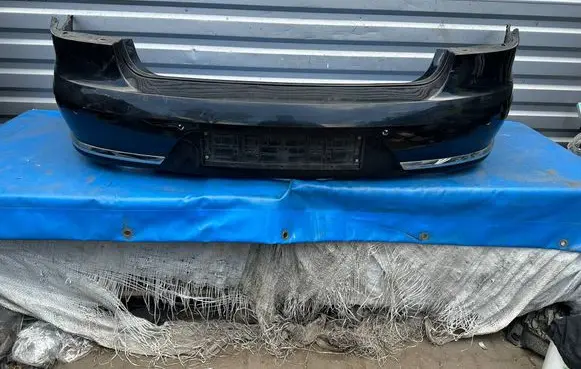 Volkswagen PASSAT B7 Rear bumper 3AE807521B