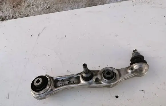 Mercedes-Benz C W205 Front lower control arm/wishbone 20514RE