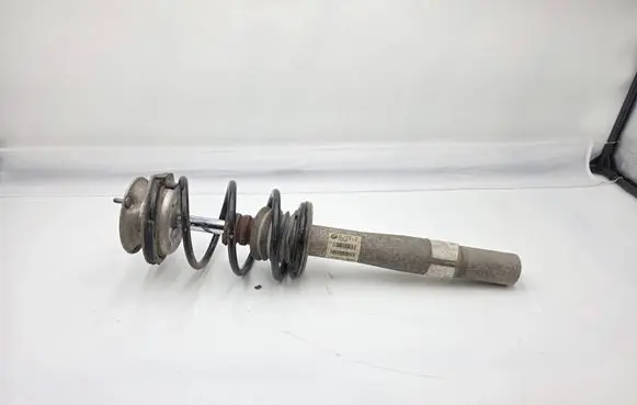BMW 5 E60 E61 Front shock absorber with coil spring 6764457
