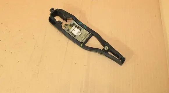 BMW 3 E46 Front door exterior handle 8216121