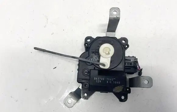 Mitsubishi Pajero Air flap motor/actuator 0637007040 063700-7040