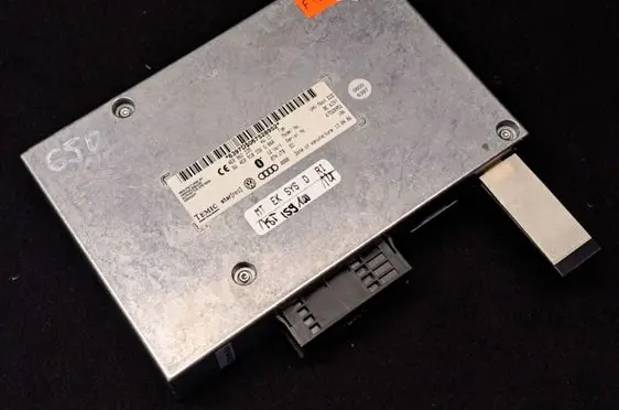 Audi A6 S6 C6 4F Bluetooth control unit module 4E0862335 4E0910336G
